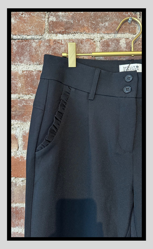 Sleek Tailored Trousers in Classic Black
