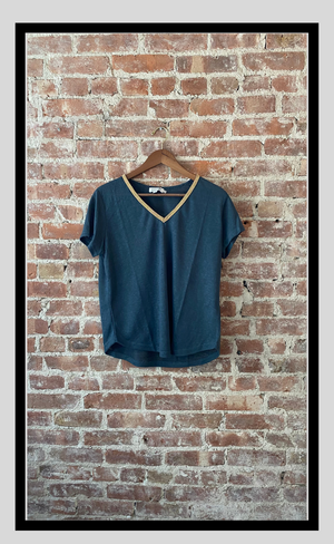 Knitted Tee with Embroidered Gold Collar