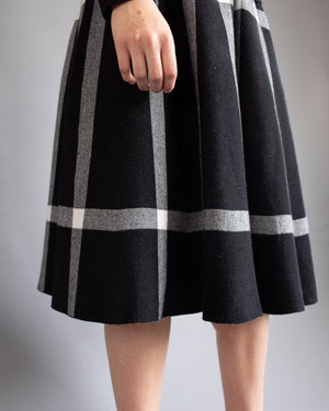 mid skirt black and white