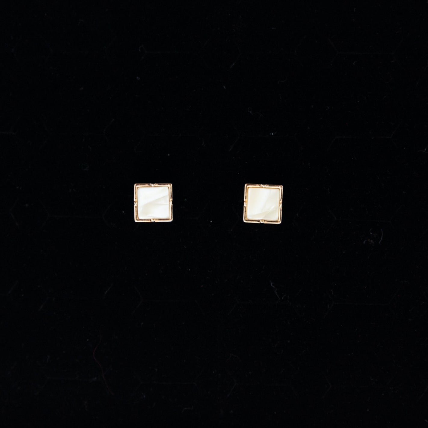 The Square Earrings with White Stone