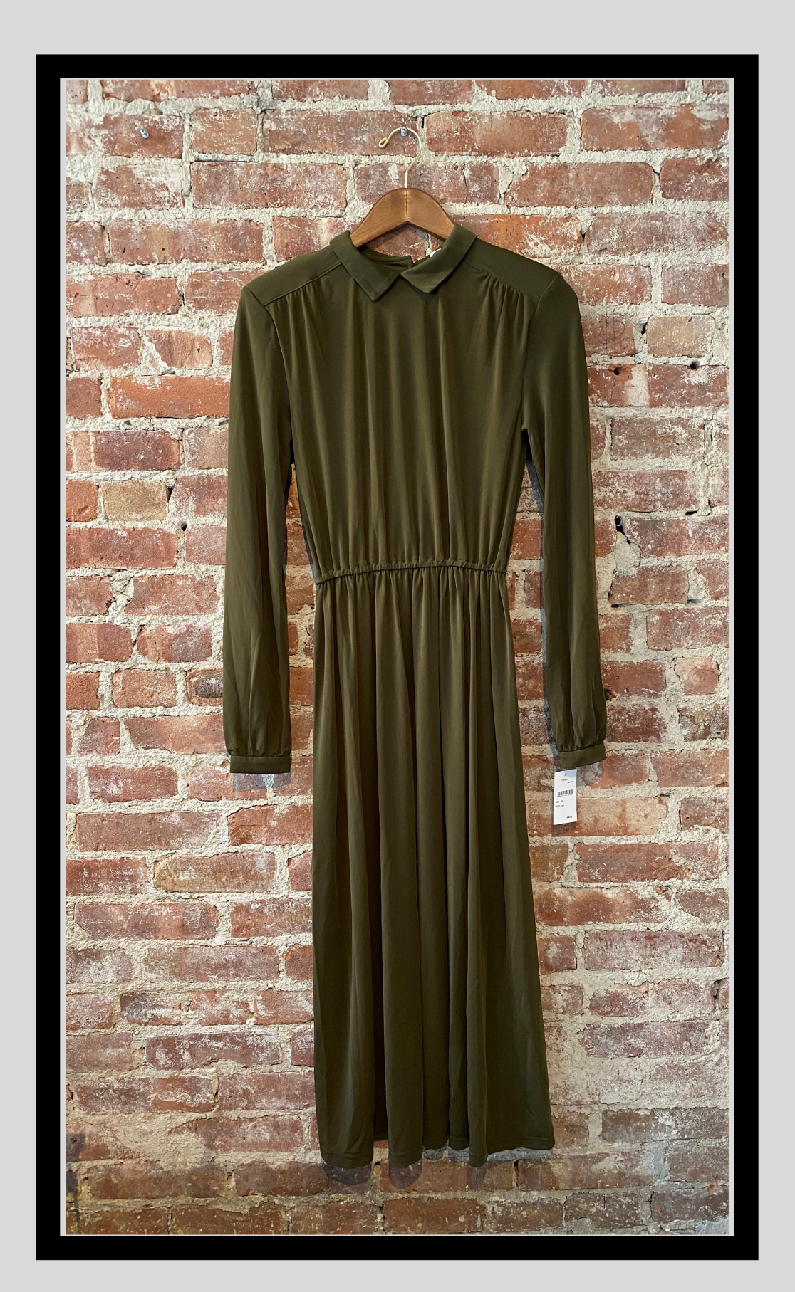 Khaki Dress with Classic Collar L Khaki Dress with Classic Collar L